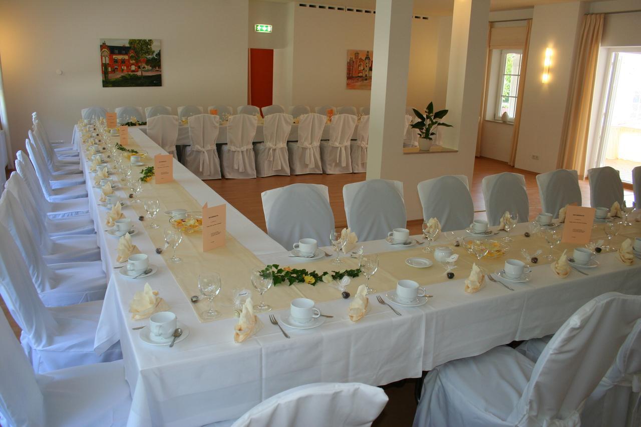 Hotel Am Meilenstein Dunkelforth Buitenkant foto