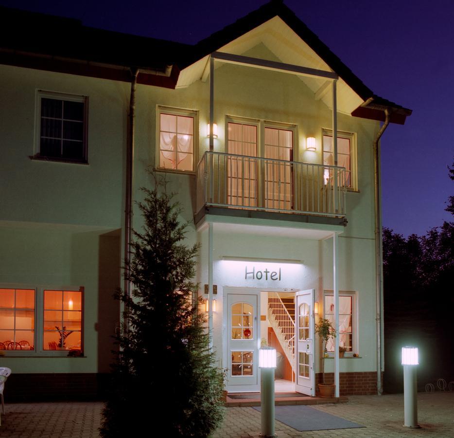 Hotel Am Meilenstein Dunkelforth Buitenkant foto