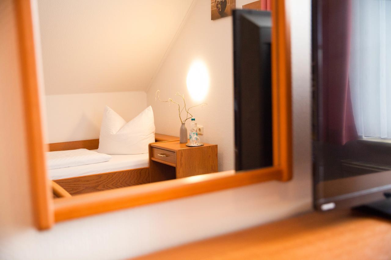 Hotel Am Meilenstein Dunkelforth Buitenkant foto