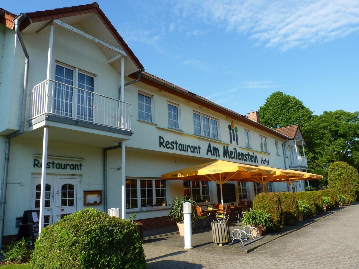 Hotel Am Meilenstein Dunkelforth Buitenkant foto