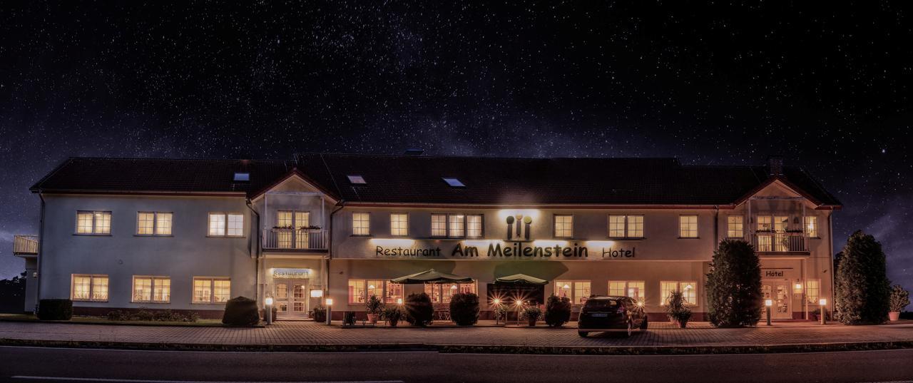 Hotel Am Meilenstein Dunkelforth Buitenkant foto